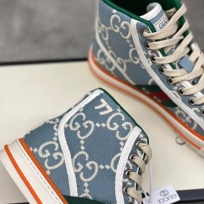 SNEAKERS 14