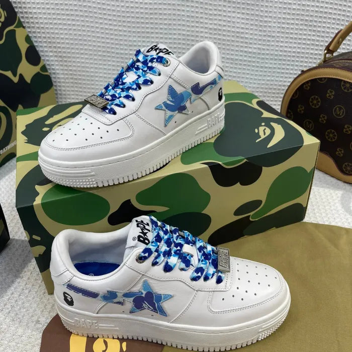 B - SNEAKERS