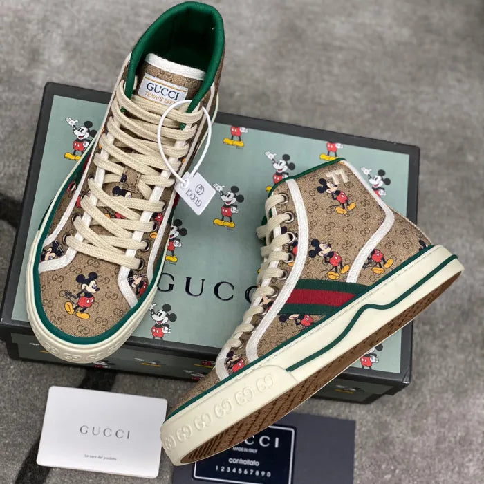 SNEAKERS 14