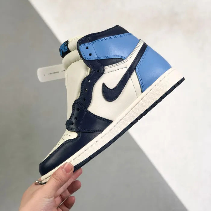 N - SNEAKERS