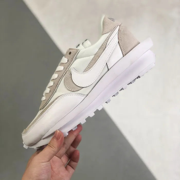 N - SNEAKERS