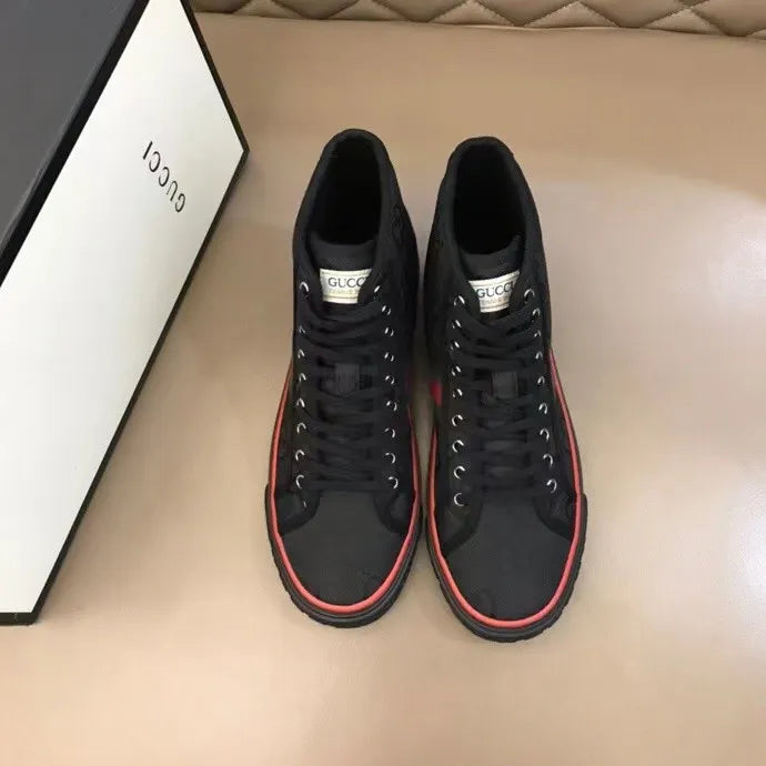 SNEAKERS 18