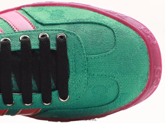 SNEAKERS 21