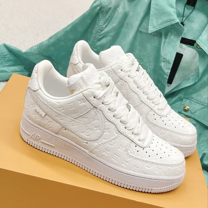 N - SNEAKERS