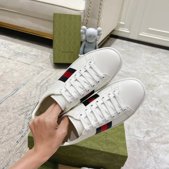 SNEAKERS 21
