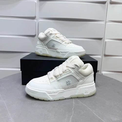 A - SNEAKERS