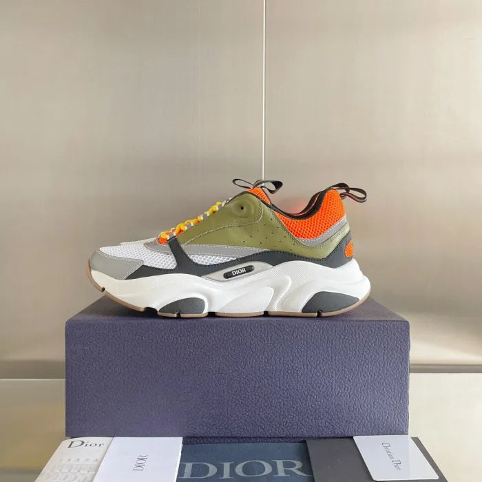 D - SNEAKERS