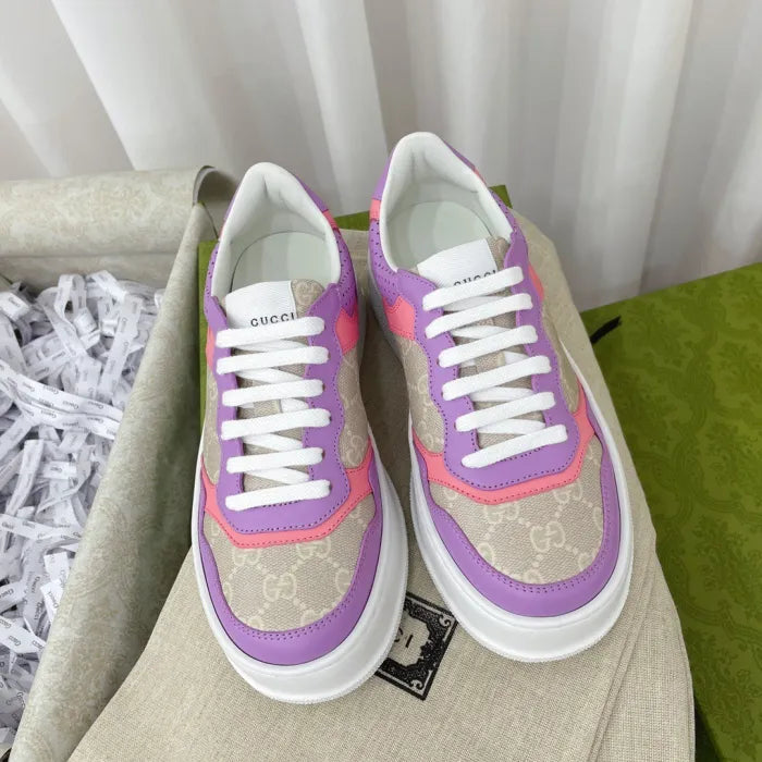 SNEAKERS 23