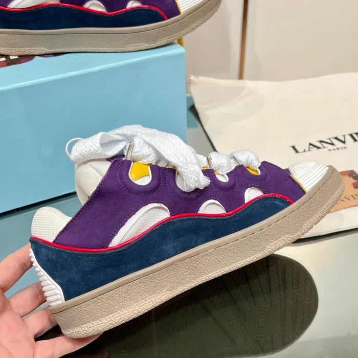 L - SNEAKERS