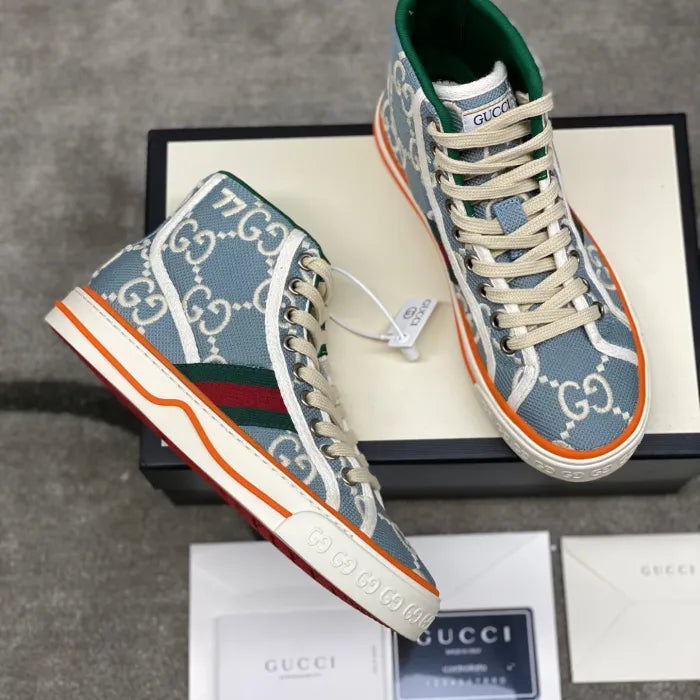 SNEAKERS 14