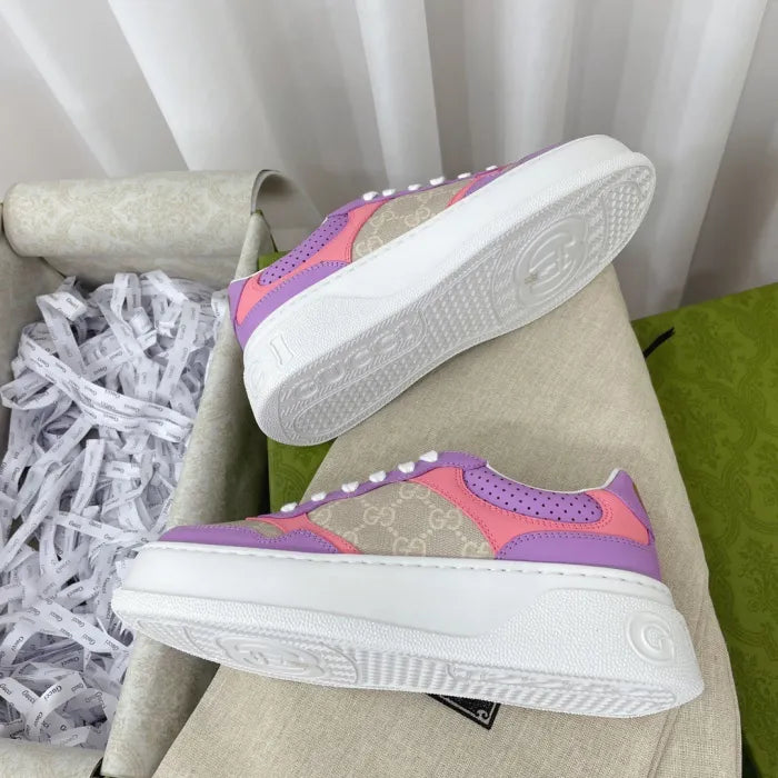 SNEAKERS 23
