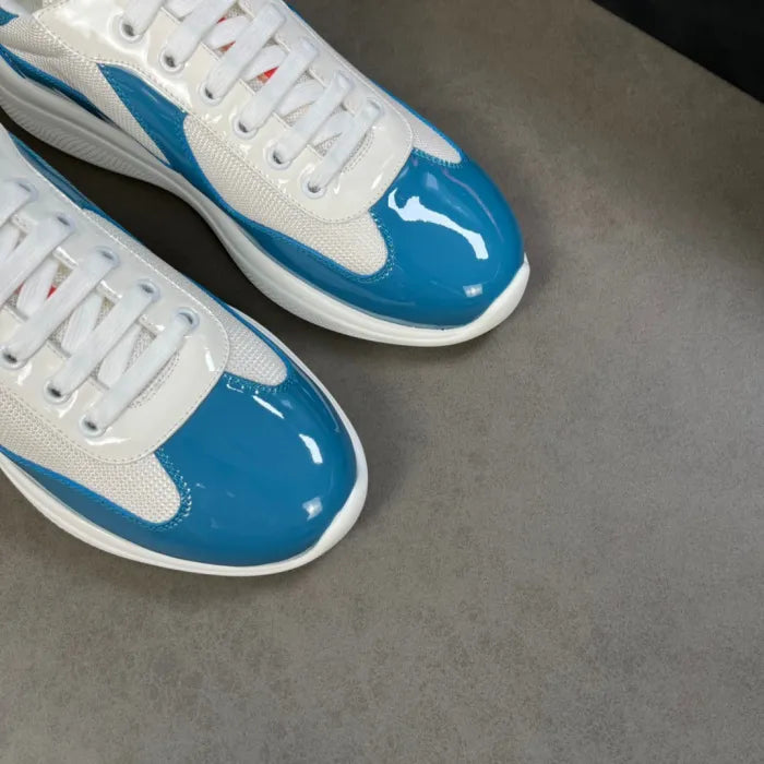 P - SNEAKERS