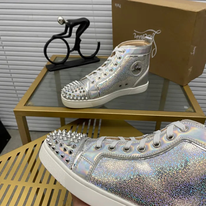 A - SNEAKERS