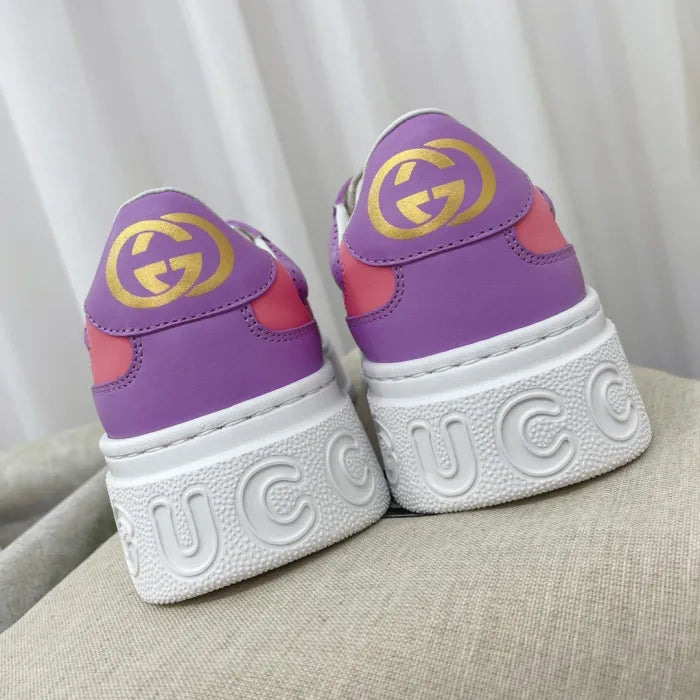 SNEAKERS 23
