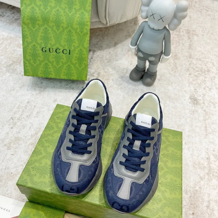 SNEAKERS 06