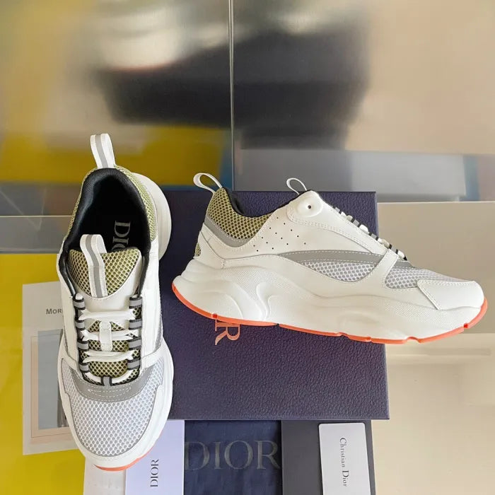 D - SNEAKERS