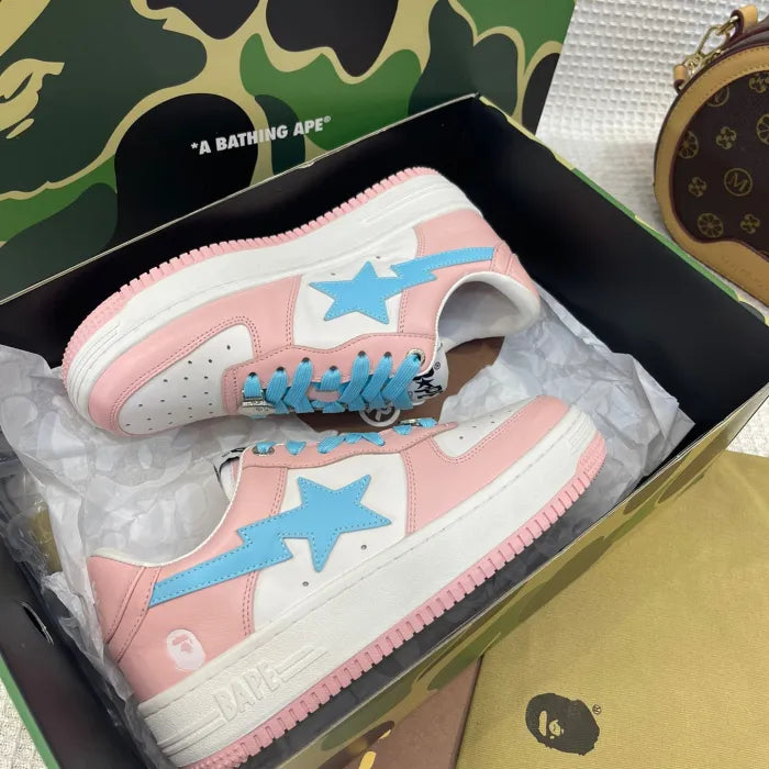 B - SNEAKERS