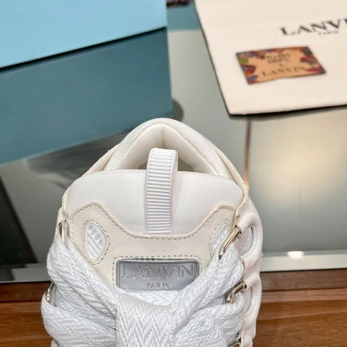 L - SNEAKERS