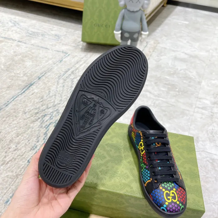 SNEAKERS 16