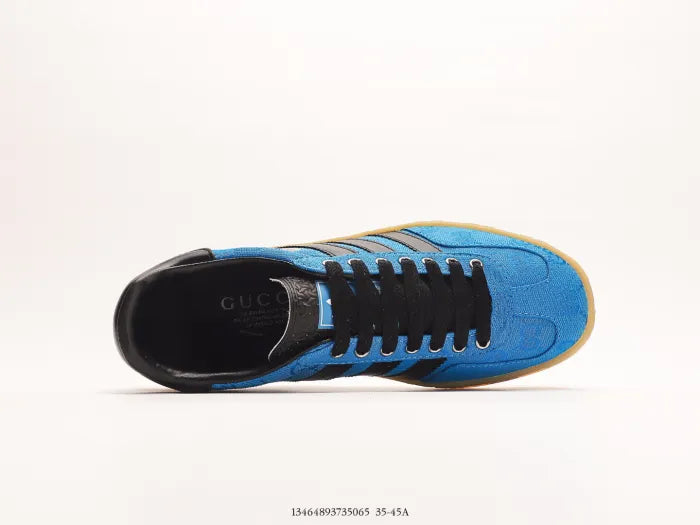 SNEAKERS 21
