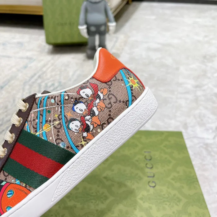 SNEAKERS 15