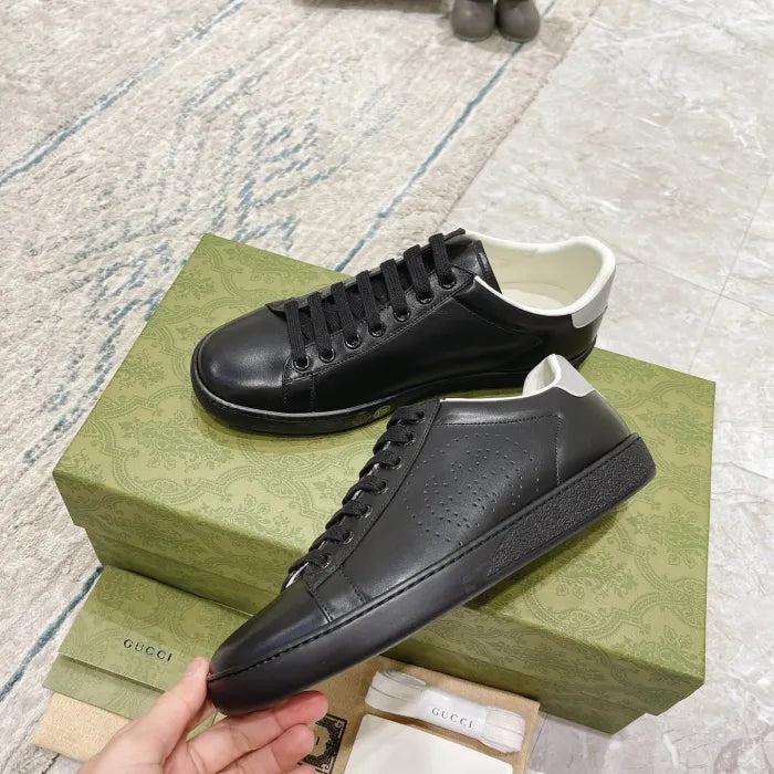 SNEAKERS 21