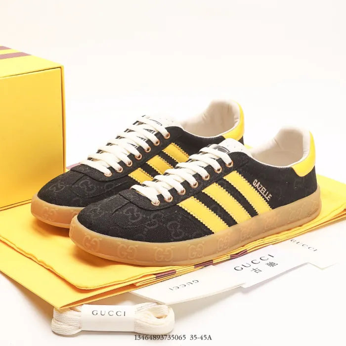 SNEAKERS 21
