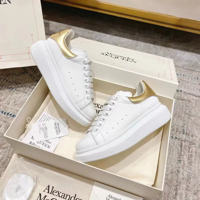 A - SNEAKERS