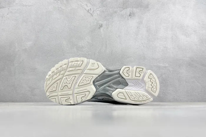 A - SNEAKERS
