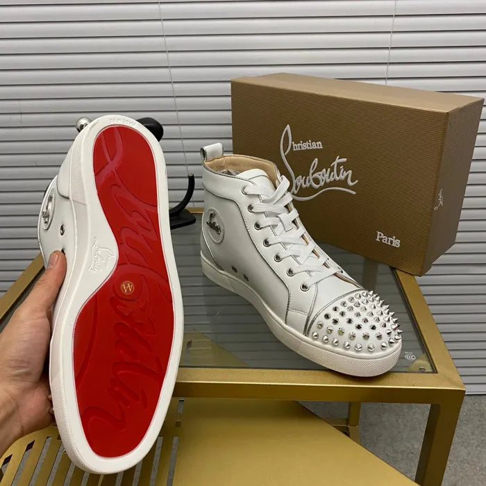 A - SNEAKERS