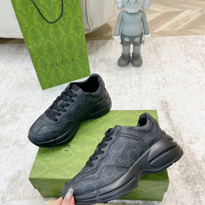 SNEAKERS 06