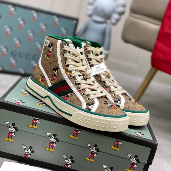 SNEAKERS 14