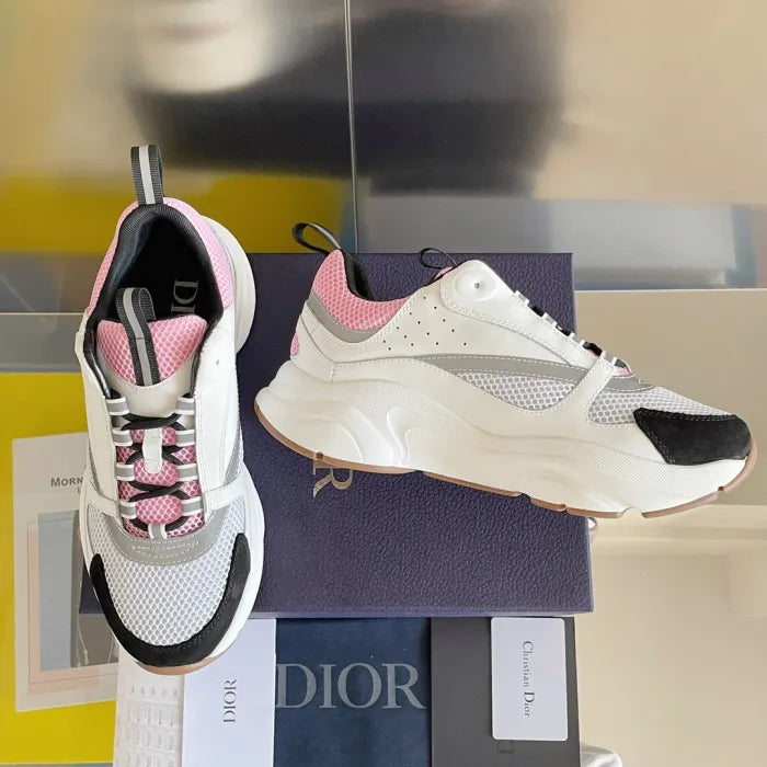 D - SNEAKERS