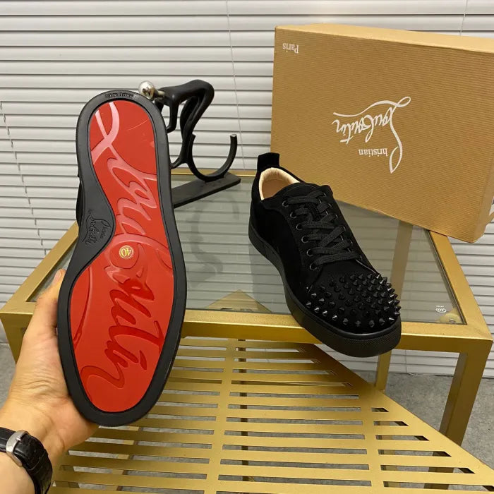 C - SNEAKERS