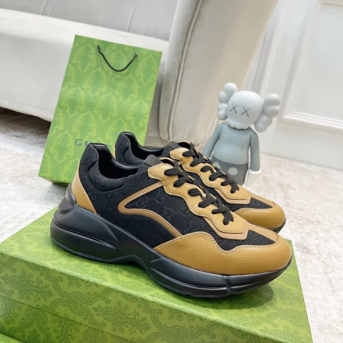 SNEAKERS 26