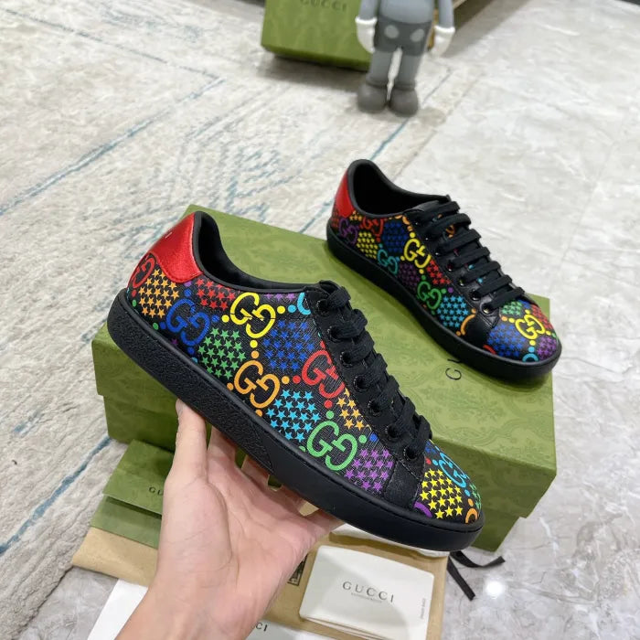 SNEAKERS 16