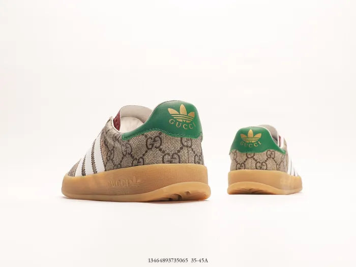 SNEAKERS 21