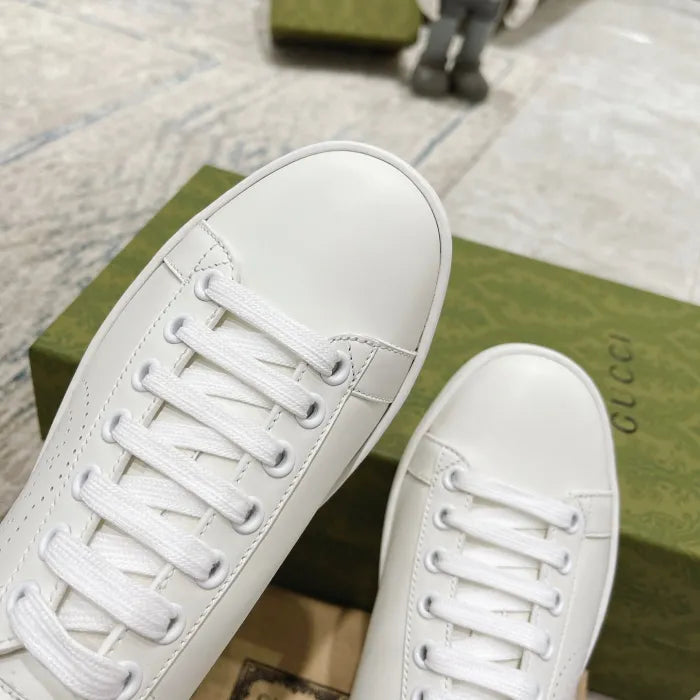 SNEAKERS 21