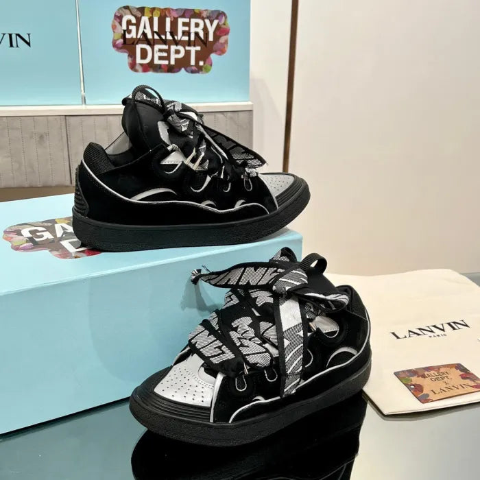 L - SNEAKERS