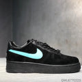 N - SNEAKERS