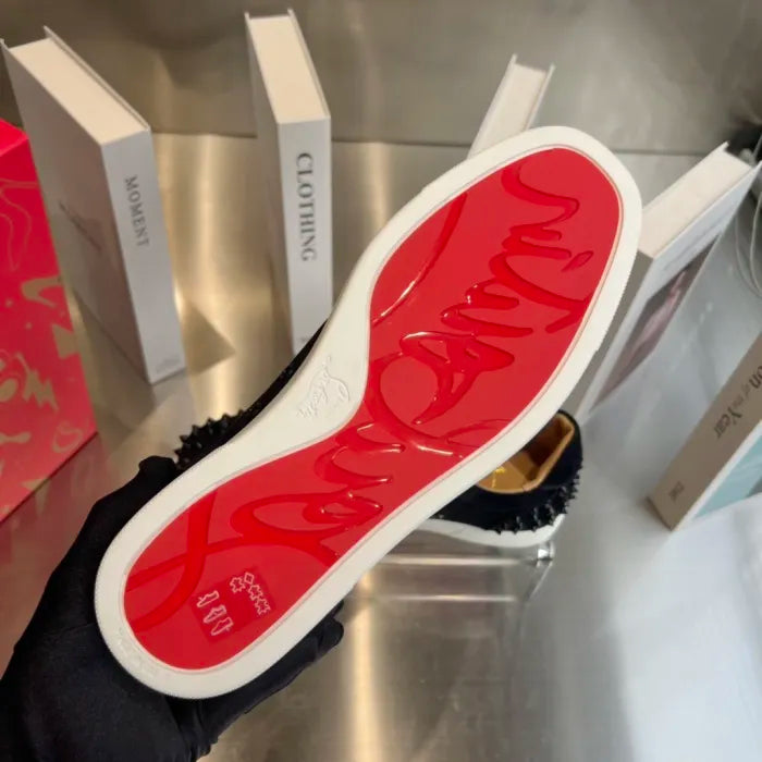 C - SNEAKERS