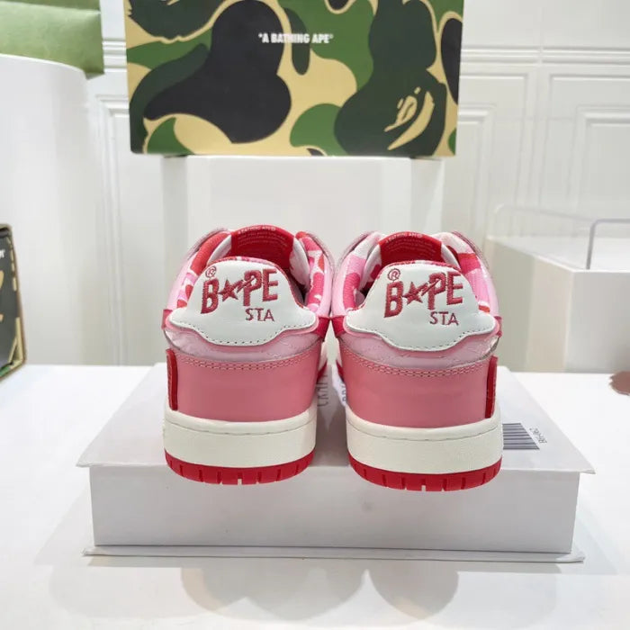 B - SNEAKERS