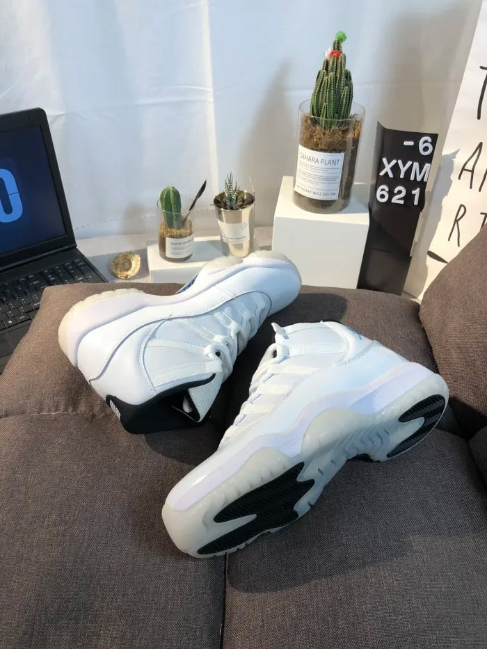 N - SNEAKERS