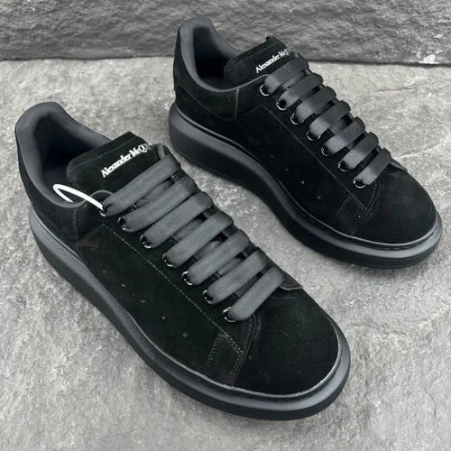 A - SNEAKERS