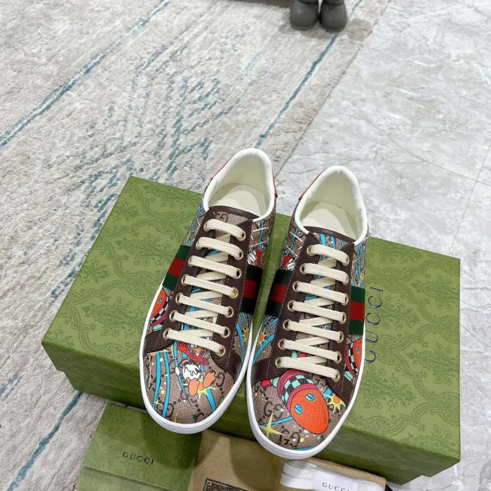 SNEAKERS 15