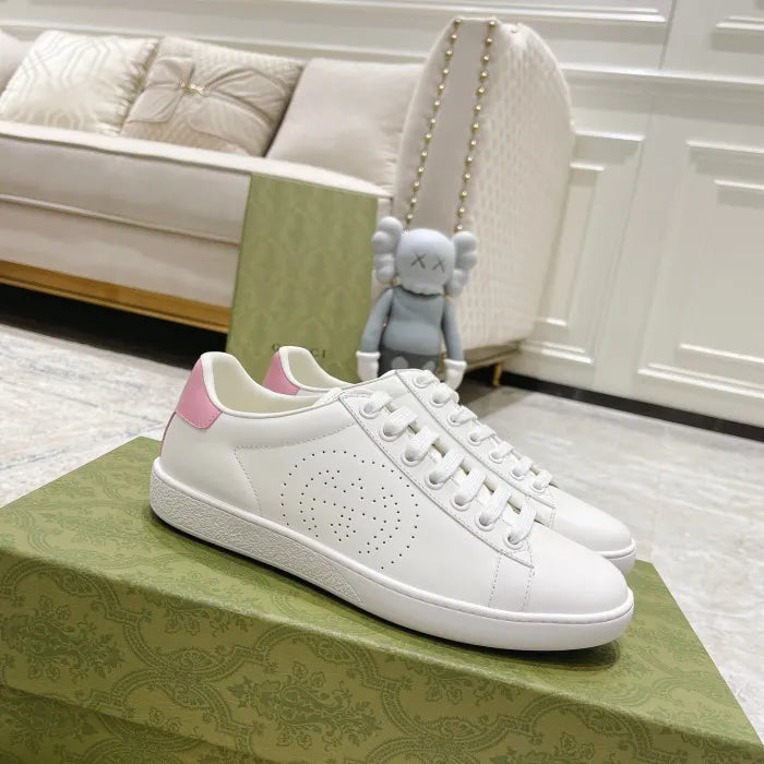 SNEAKERS 15