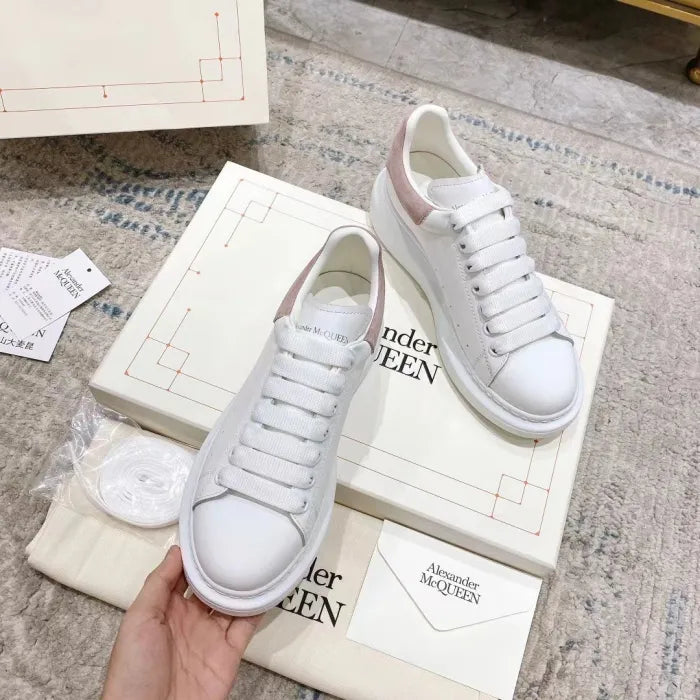 A - SNEAKERS