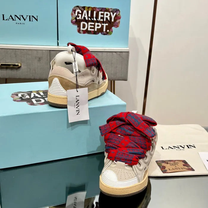 L - SNEAKERS