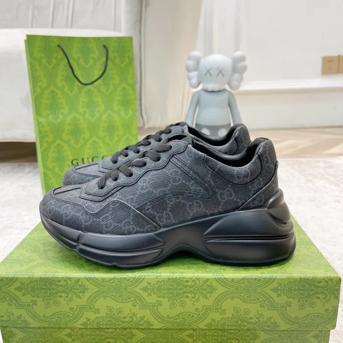 SNEAKERS 06