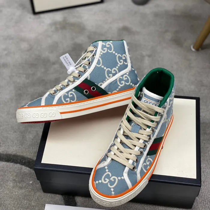 SNEAKERS 14